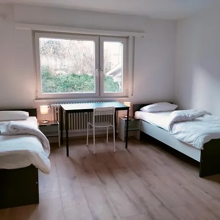 Mzk Maier Guenstig Zentral Einfach 75qm 아파트